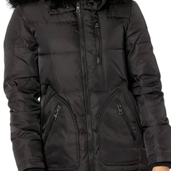 Vince Camuto - Picture 2 of 2